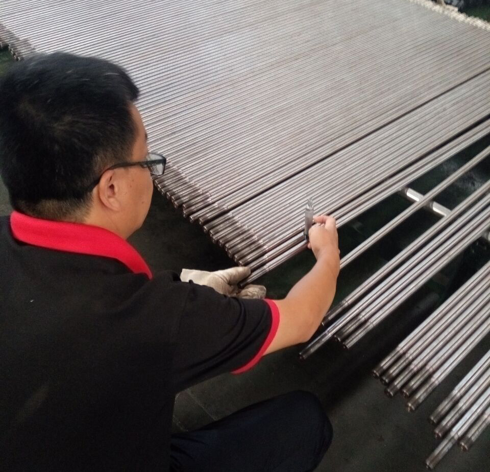 Tool screw