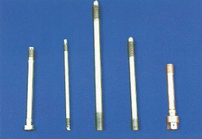 Cylinder head, connecting rod and main bearing bolt